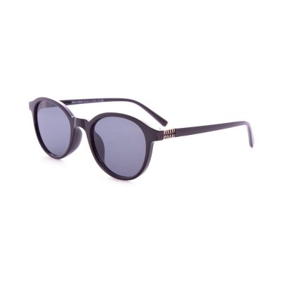 عینک آفتابی زنانه میومیو MIUMIUمدل SG-019zبا طراحی خاص وجدید
